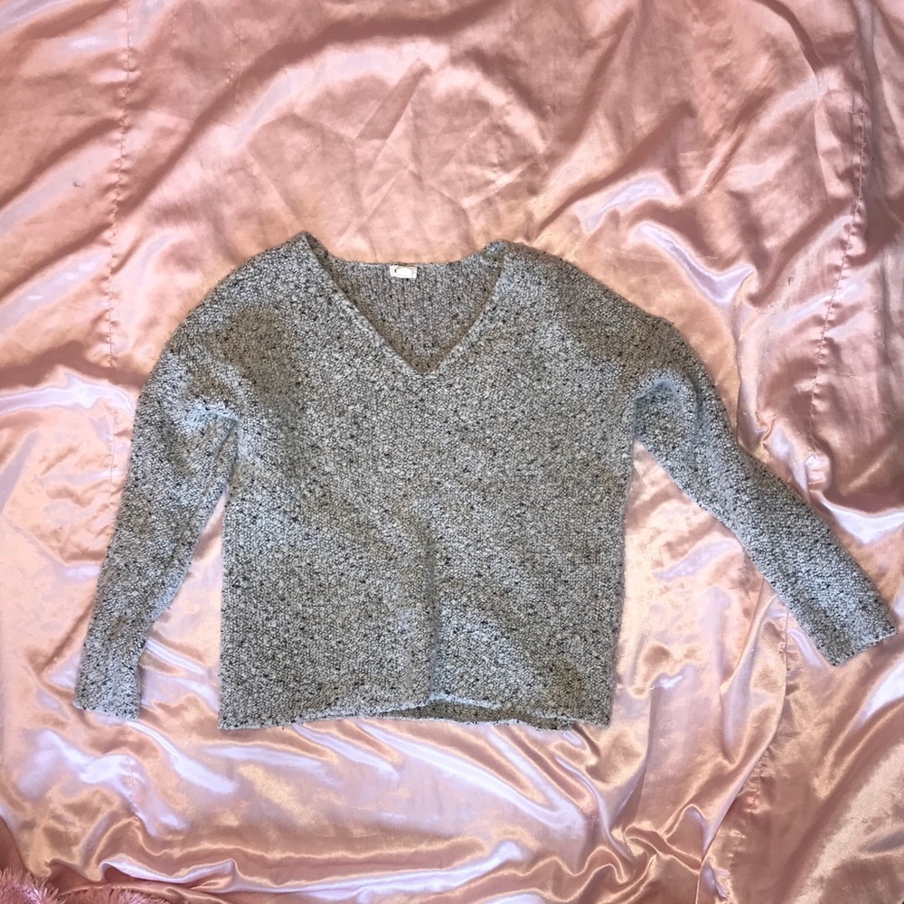 💟Garage Gray Vneck Sweater💟
